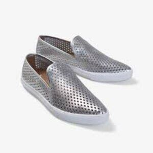 Jibs Slim Silver Bio Leather Slip-On Flats ** Sz 9
